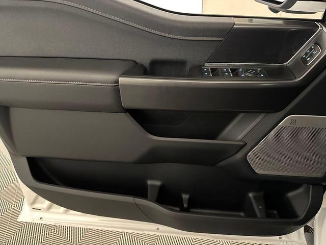 Photo of 2025 Oxford White Ford F-150