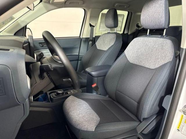 Photo of 2025 Oxford White Ford Maverick