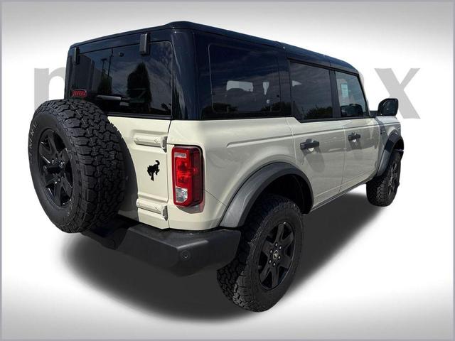 Photo of 2025 Beige Ford Bronco