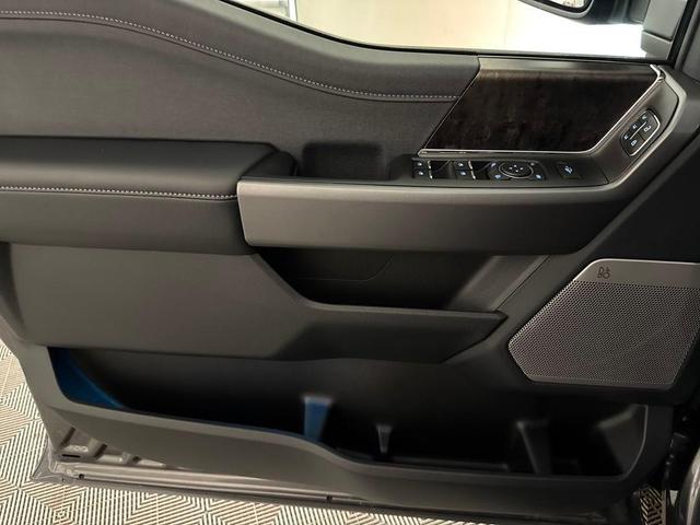 Photo of 2025 Carbonized Gray Metallic Ford F-250