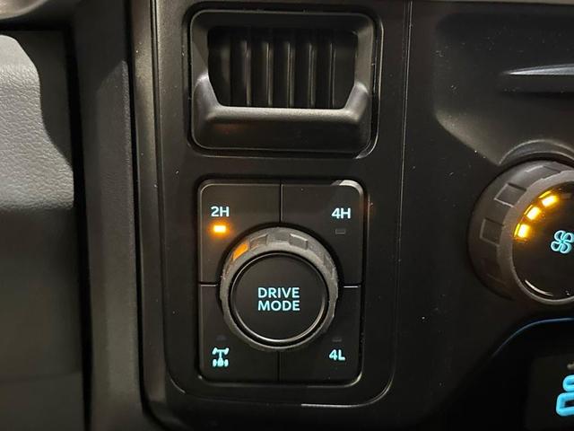 Photo of 2025 Oxford White Ford F-250