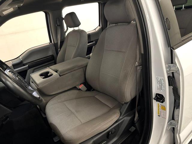 Photo of 2019 Oxford White Ford F-150
