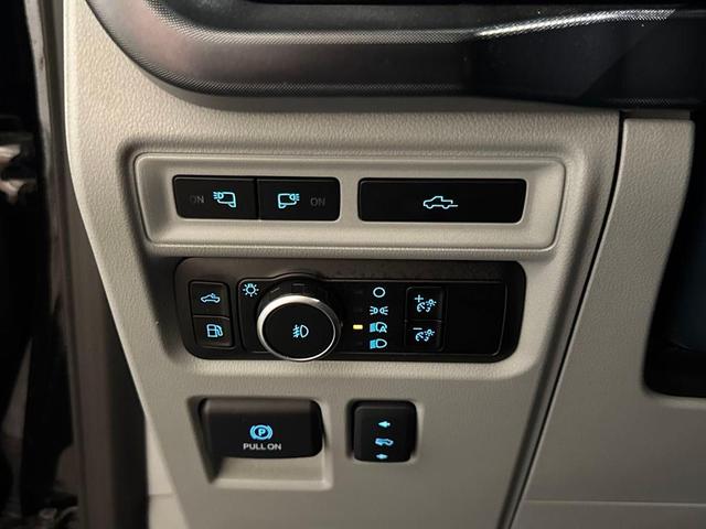 Photo of 2023 Agate Black Metallic Ford F-150