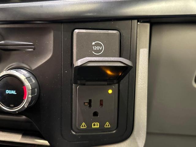 Photo of 2023 Agate Black Metallic Ford F-150