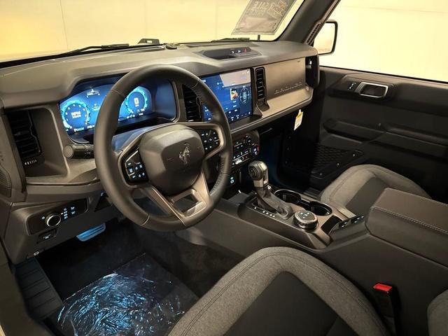 Photo of 2025 Desert Sand Ford Bronco