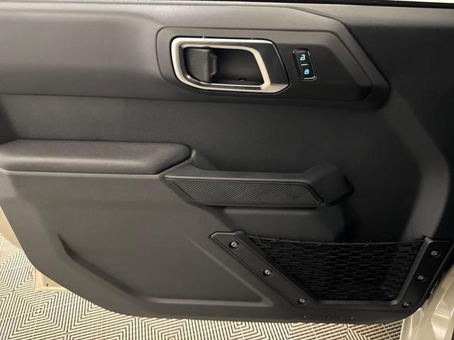Photo of 2025 Desert Sand Ford Bronco