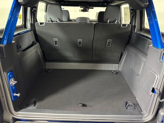 Photo of 2025 Blue Ford Bronco