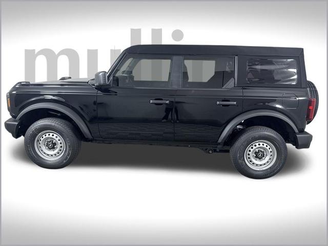 Photo of 2025 Shadow Black Ford Bronco