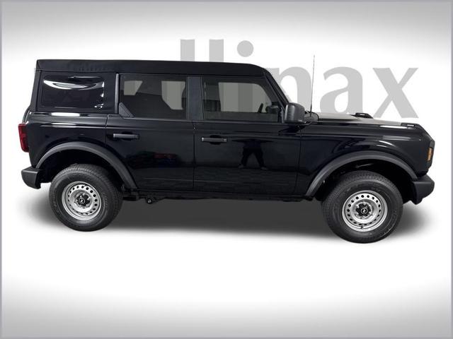 Photo of 2025 Shadow Black Ford Bronco