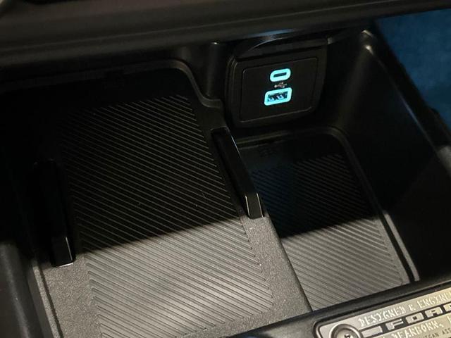 Photo of 2025 Shadow Black Ford Bronco