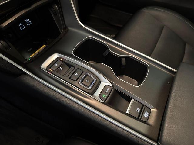 Photo of 2022 Sonic Gray Pearl Honda Accord