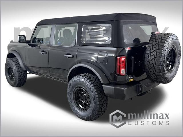 Photo of 2025 Shadow Black Ford Bronco