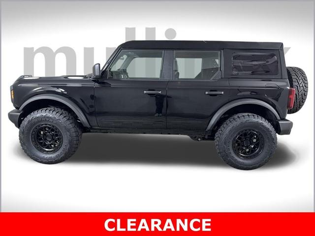 Photo of 2025 Shadow Black Ford Bronco