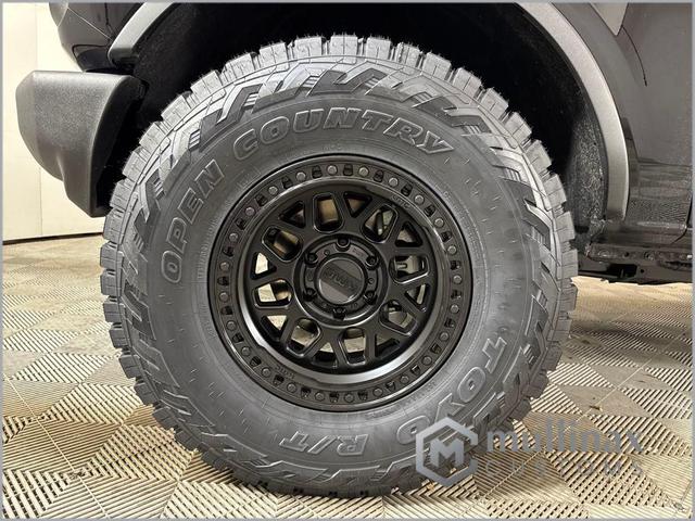 Photo of 2025 Shadow Black Ford Bronco