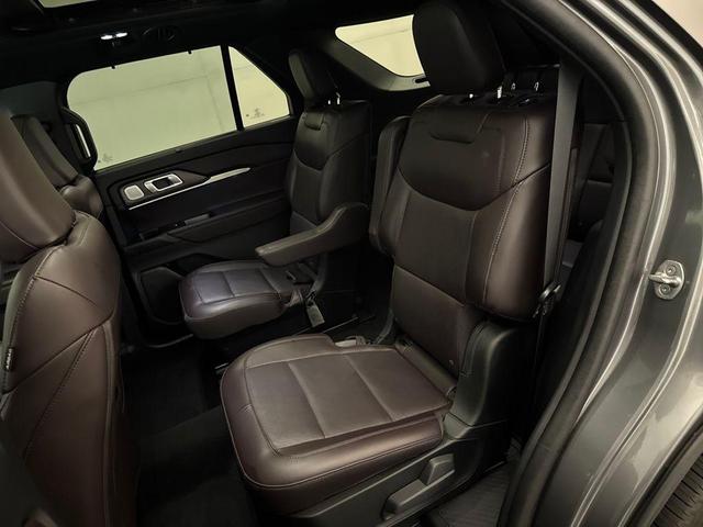 Photo of 2025 Gray Metallic Ford Explorer