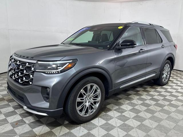 Photo of 2025 Gray Metallic Ford Explorer