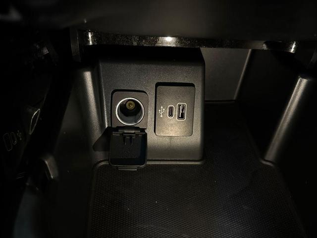 Photo of 2025 Gray Metallic Ford Explorer