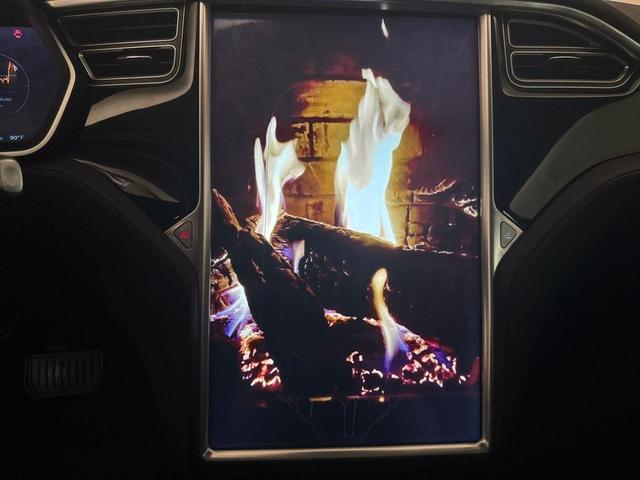 Photo of 2015 Red Tesla Model S