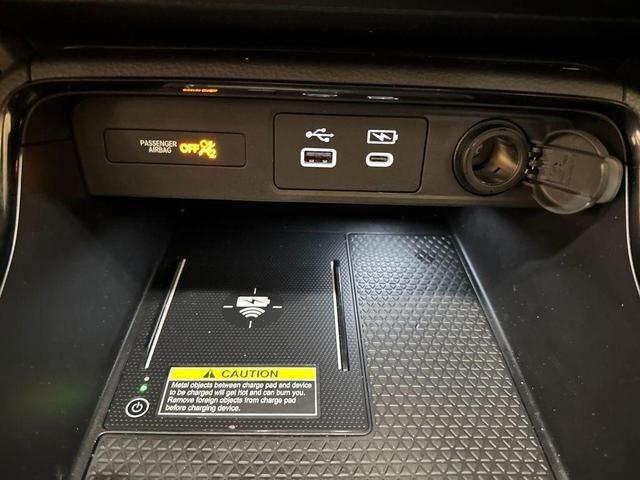 Photo of 2025 Urban Gray Pearl Honda CR-V Hybrid