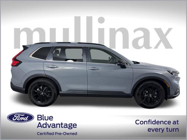 Photo of 2025 Urban Gray Pearl Honda CR-V Hybrid