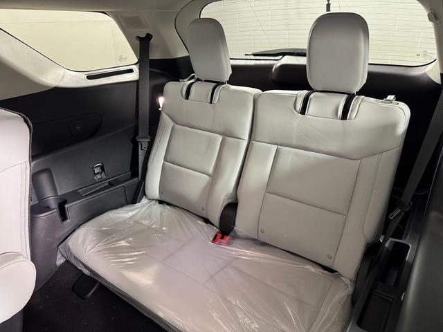 Photo of 2025 Agate Black Metallic Ford Explorer