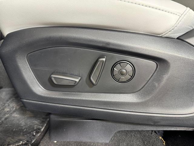Photo of 2025 Agate Black Metallic Ford Explorer