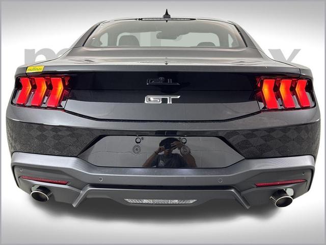 Photo of 2025 Shadow Black Ford Mustang