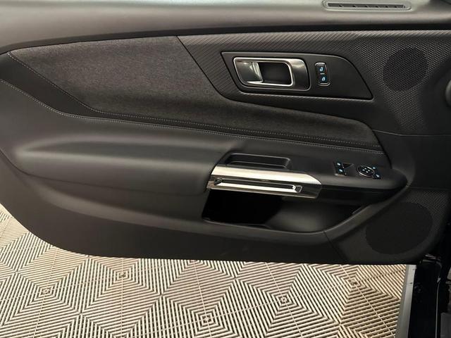 Photo of 2025 Shadow Black Ford Mustang
