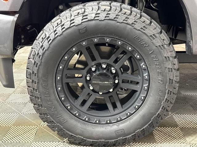 Photo of 2025 Gray Metallic Ford F-250