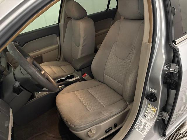 Photo of 2012 Ingot Silver Metallic Ford Fusion