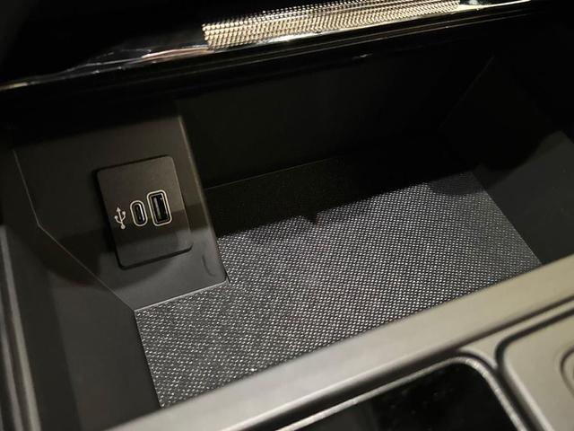 Photo of 2025 Agate Black Metallic Ford F-150