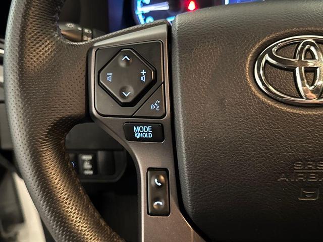 Photo of 2020 Super White Toyota Tacoma