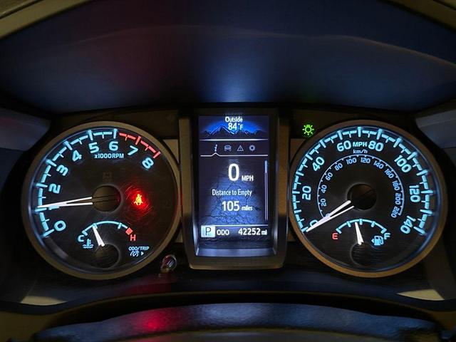 Photo of 2020 Super White Toyota Tacoma