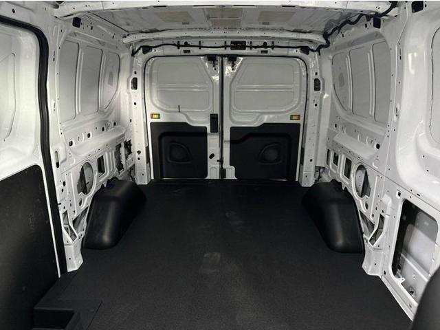 Photo of 2025 Oxford White Ford Transit-150