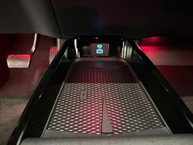 Photo of 2024 Rapid Red Metallic Tinted Clearcoat Ford Mustang Mach-E