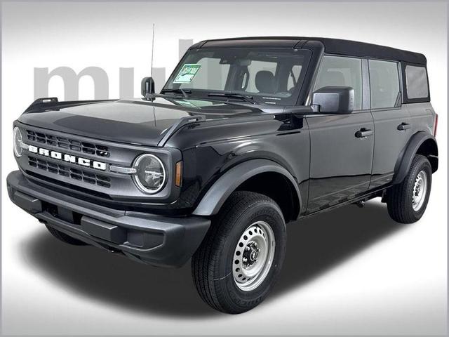 Photo of 2025 Shadow Black Ford Bronco