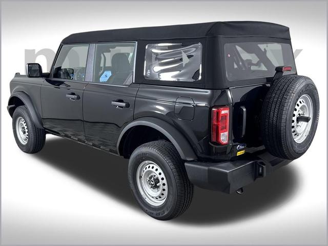 Photo of 2025 Shadow Black Ford Bronco