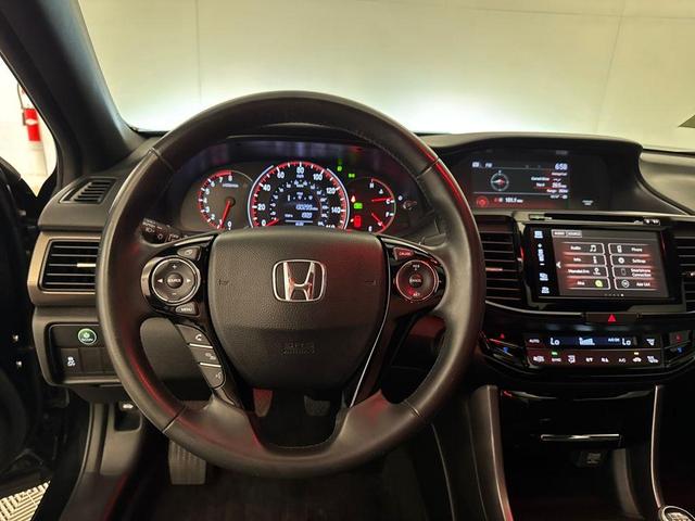 Photo of 2016 Crystal Black Pearl Honda Accord