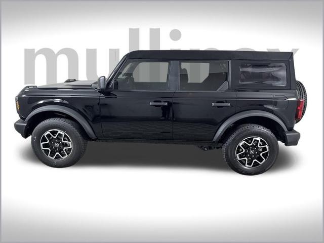 Photo of 2025 Shadow Black Ford Bronco