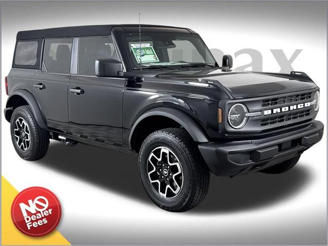 Photo of 2025 Shadow Black Ford Bronco