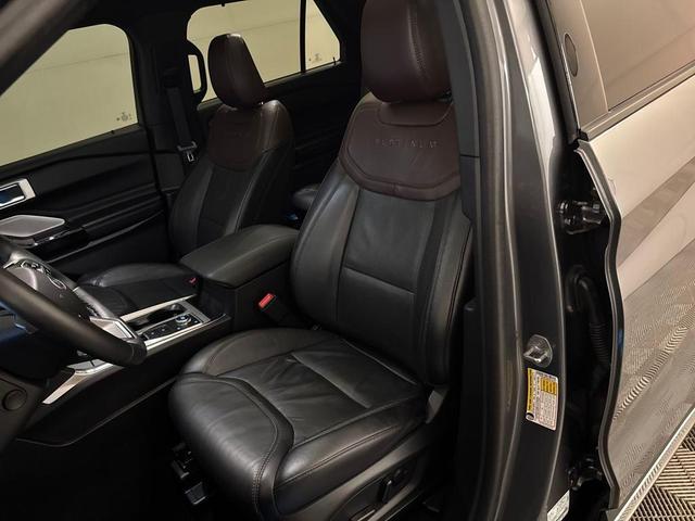 Photo of 2024 Carbonized Gray Metallic Ford Explorer