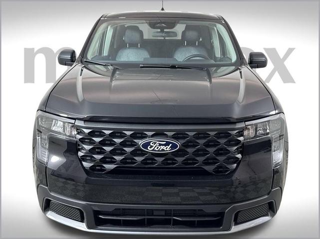 Photo of 2025 Shadow Black Ford Maverick