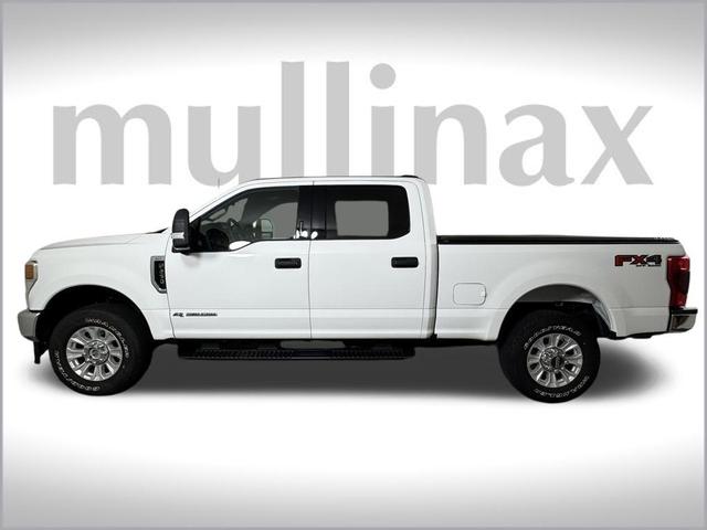 Photo of 2022 Oxford White Ford F-250