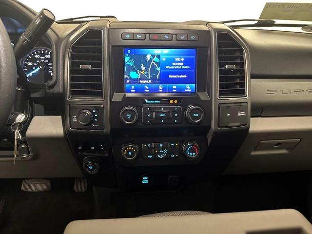 Photo of 2022 Oxford White Ford F-250