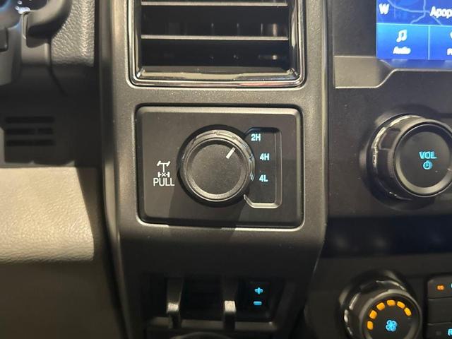 Photo of 2022 Oxford White Ford F-250