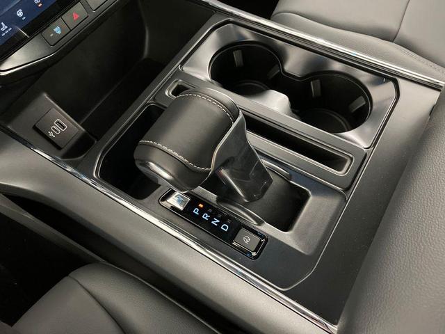 Photo of 2025 Gray Metallic Ford F-150 Lightning