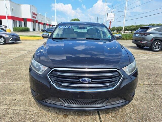 Photo of 2019 AGATE BLACK Ford Taurus