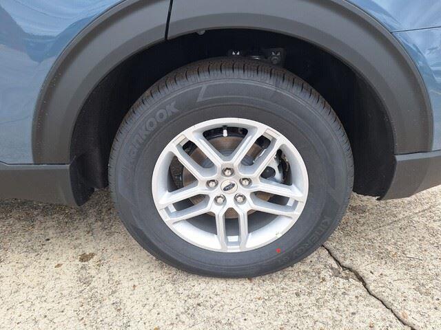 Photo of 2025 VAPOR BLUE Ford Explorer