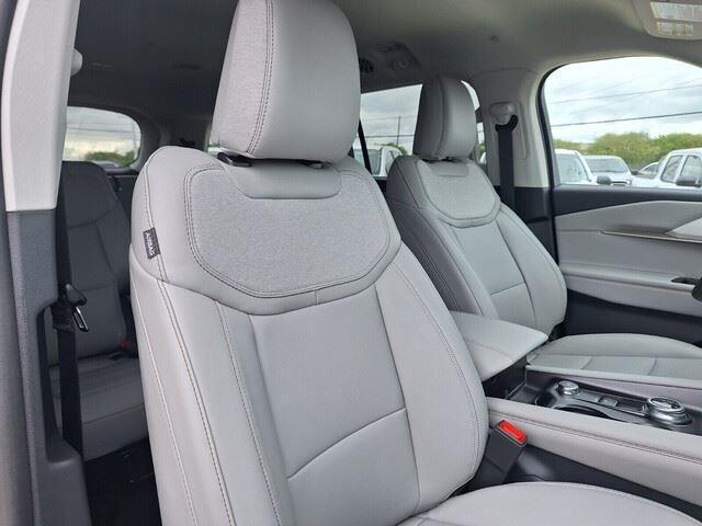 Photo of 2025 VAPOR BLUE Ford Explorer