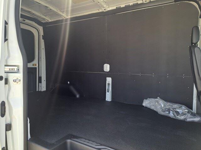Photo of 2025 Oxford White Ford Transit-250